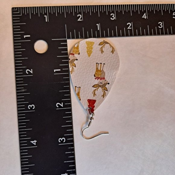 Reindeer Christmas Earrings Teardrop Hook Faux Leather White Tan Red OPTION 1 - Picture 4 of 4